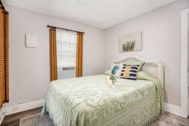 1113 28th Street, Galveston, TX 77550