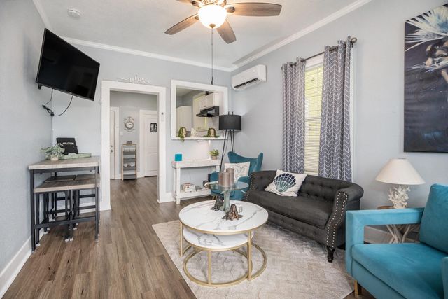 1113 28th Street, Galveston, TX 77550