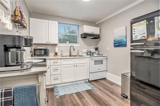 1113 28th Street, Galveston, TX 77550
