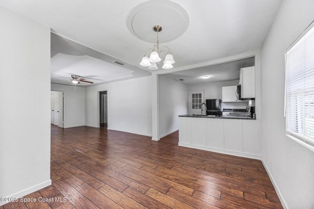 2254 Pelham Street NE, Palm Bay, FL 32905