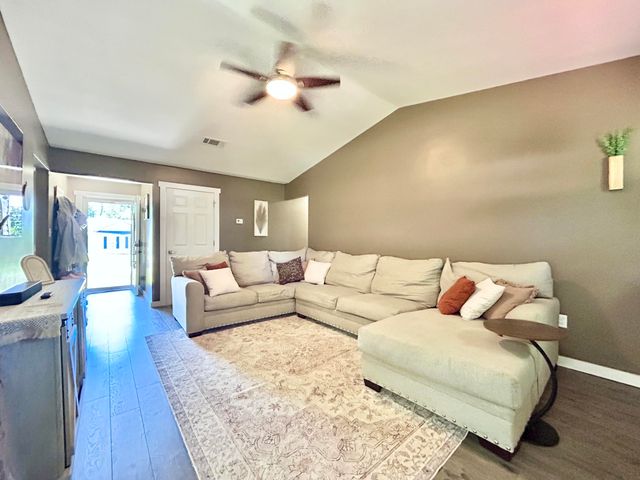 112 Oakdale Drive, Somerset, KY 42503