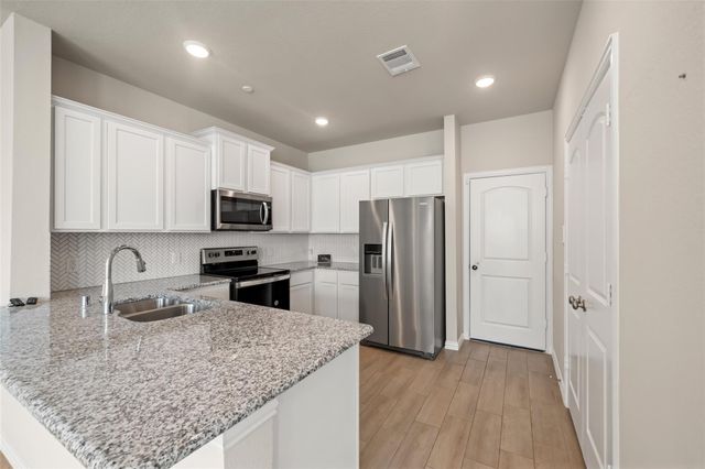 11902 Amber Oak Way, Tomball, TX 77375