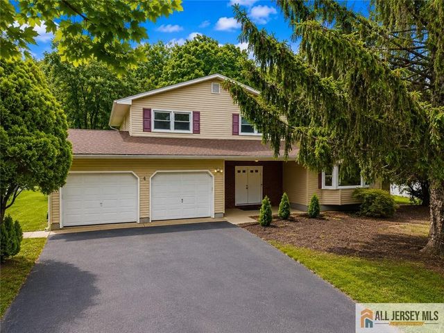 4 Alexander Road, East Brunswick, NJ 08816