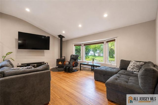 4 Alexander Road, East Brunswick, NJ 08816