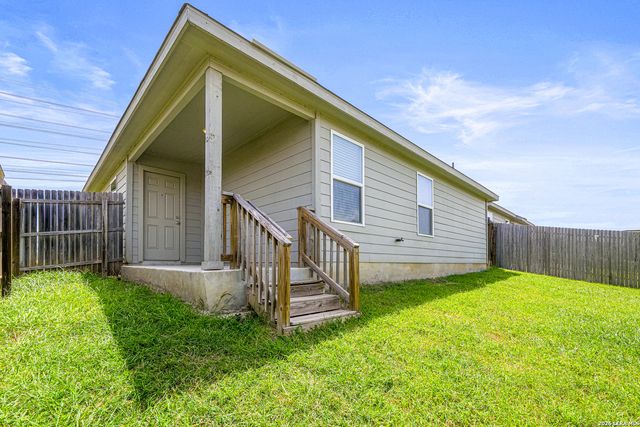 9511 Apple Ridge, San Antonio, TX 78239