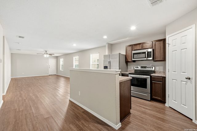 9511 Apple Ridge, San Antonio, TX 78239