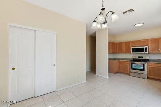 6615 W MELVIN Street, Phoenix, AZ 85043