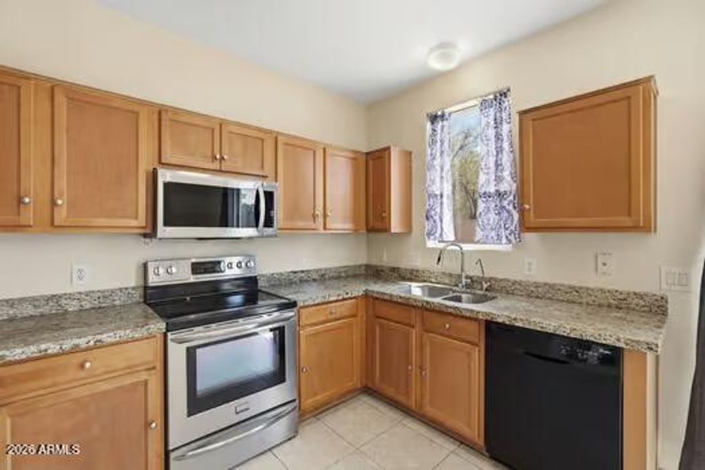 6615 W MELVIN Street, Phoenix, AZ 85043 — photo 5