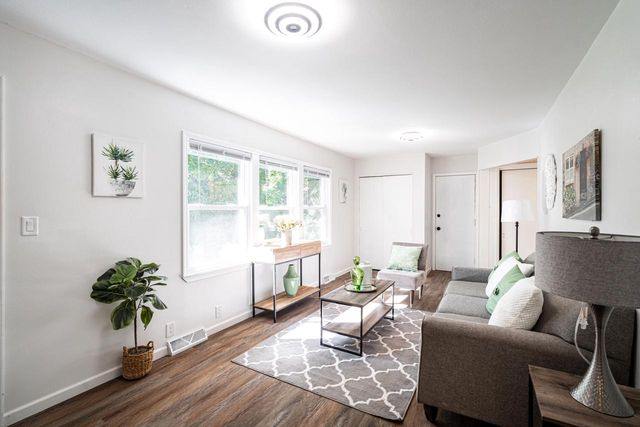 4575 N 44th STREET, Milwaukee, WI 53218