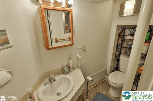 3069 Shakespeare Road, Bethlehem City, PA 18017