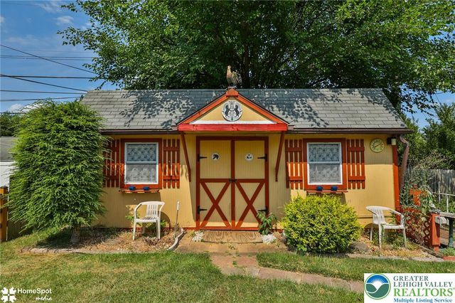 3069 Shakespeare Road, Bethlehem City, PA 18017