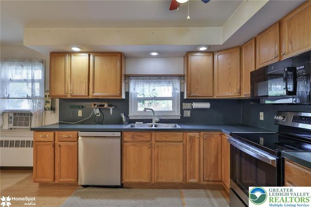 3069 Shakespeare Road, Bethlehem City, PA 18017