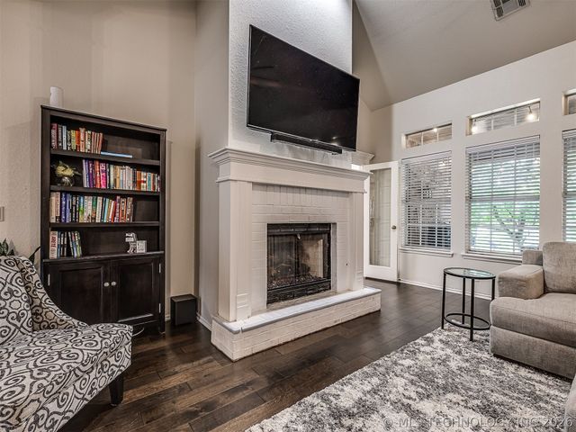 9208 N 132nd East Avenue, Owasso, OK 74055