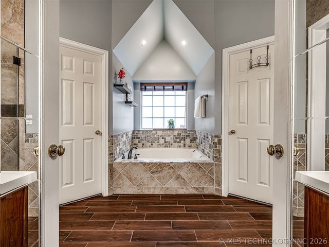 9208 N 132nd East Avenue, Owasso, OK 74055