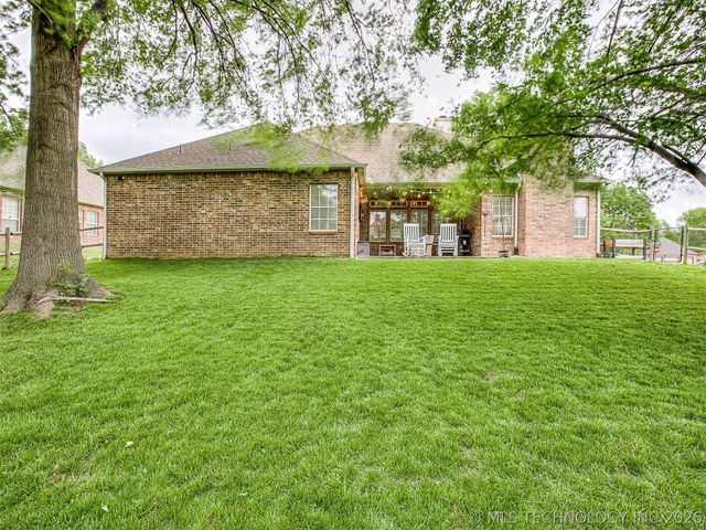 9208 N 132nd East Avenue, Owasso, OK 74055