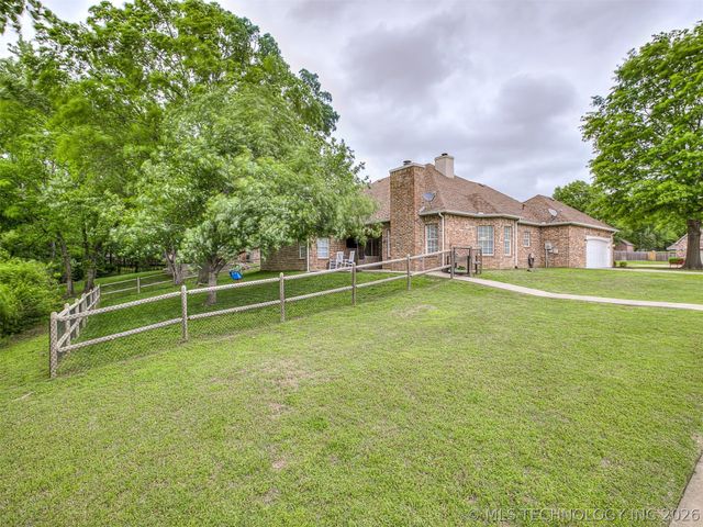 9208 N 132nd East Avenue, Owasso, OK 74055
