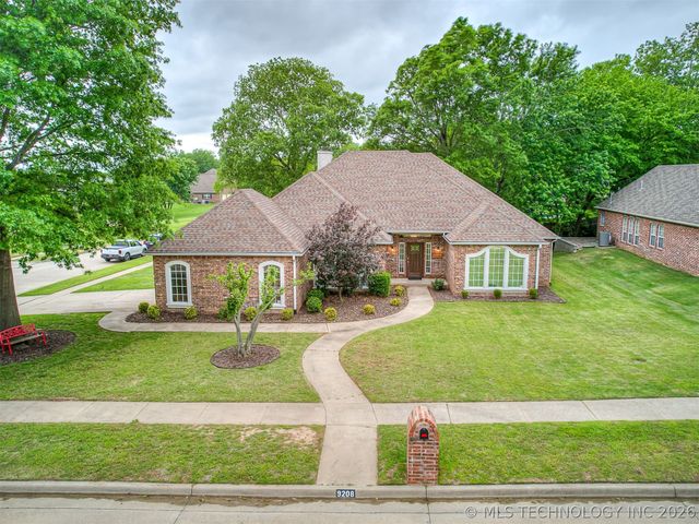 9208 N 132nd East Avenue, Owasso, OK 74055