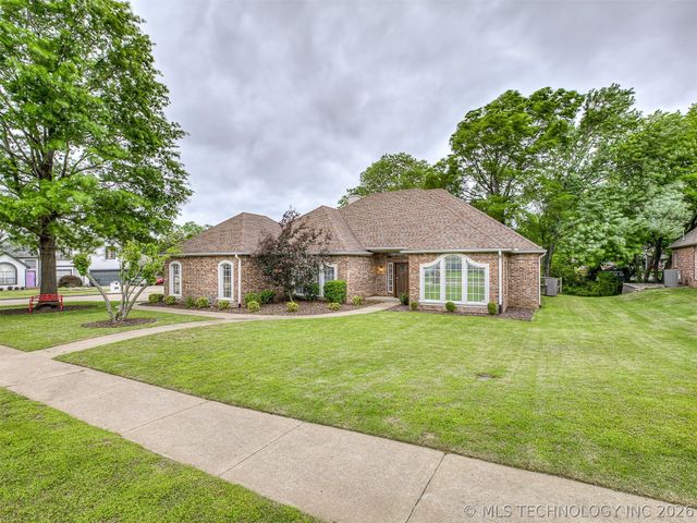 9208 N 132nd East Avenue, Owasso, OK 74055