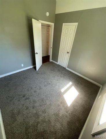 1114 Saint Helena Drive, Cahokia, IL 62206