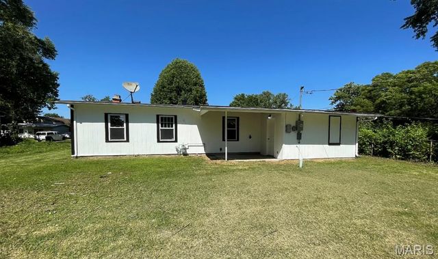 1114 Saint Helena Drive, Cahokia, IL 62206