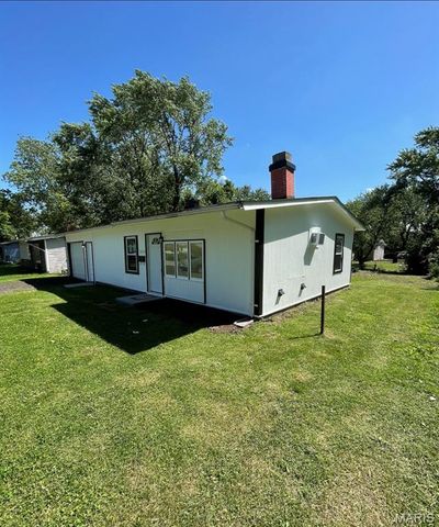 1114 Saint Helena Drive, Cahokia, IL 62206