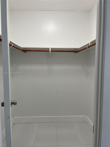 3100 N Palm Aire Dr 104, Pompano Beach, FL 33069