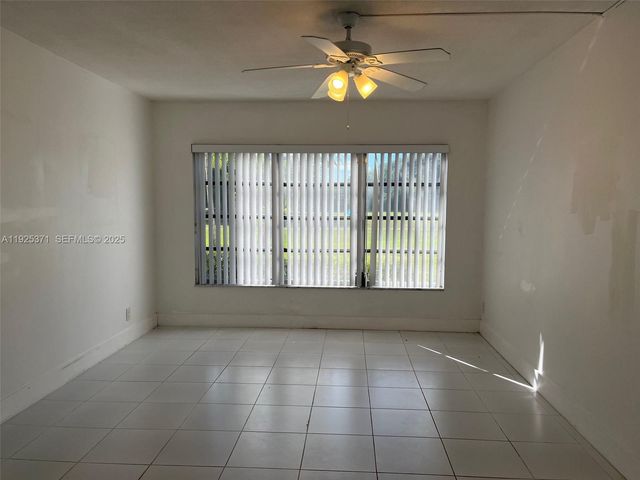 3100 N Palm Aire Dr 104, Pompano Beach, FL 33069