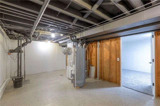 7627 Pawnee Street, Prairie Village, KS 66208