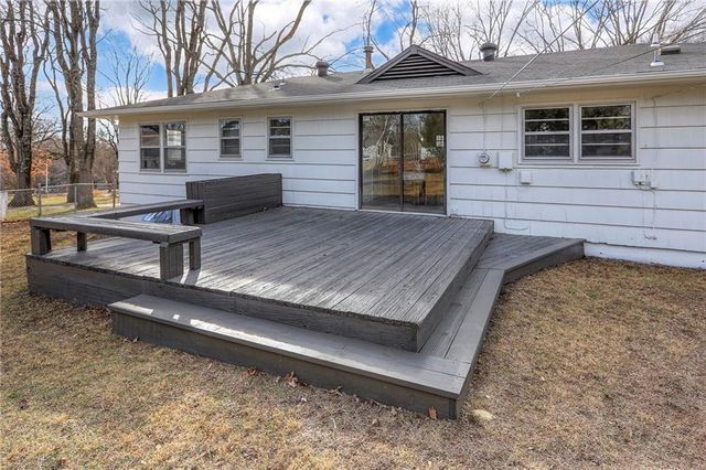 7627 Pawnee Street, Prairie Village, KS 66208