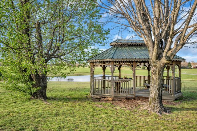 2280 CCC, Dickson, TN 37055