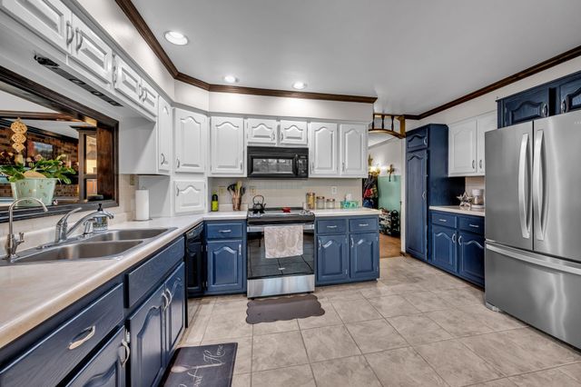 2280 CCC, Dickson, TN 37055