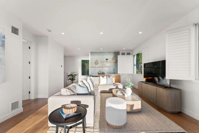 5663 Abalone Pl, La Jolla, CA 92037