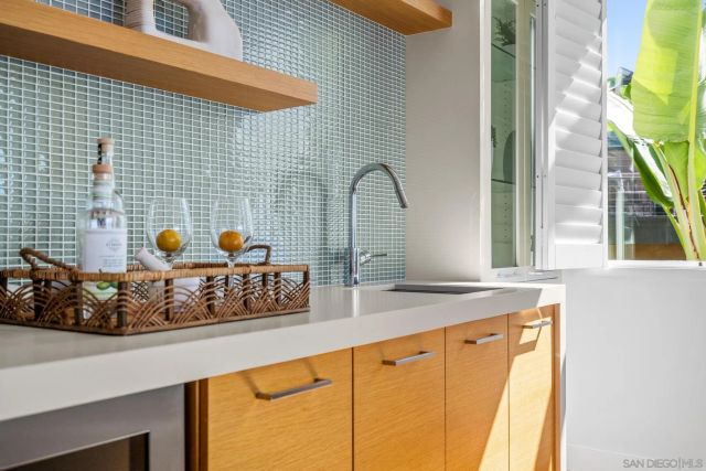 5663 Abalone Pl, La Jolla, CA 92037