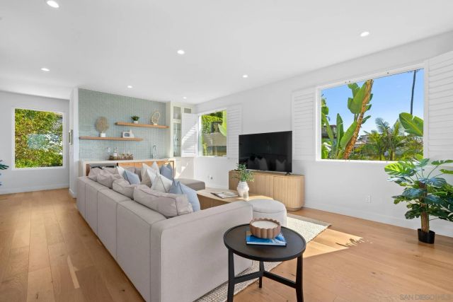 5663 Abalone Pl, La Jolla, CA 92037