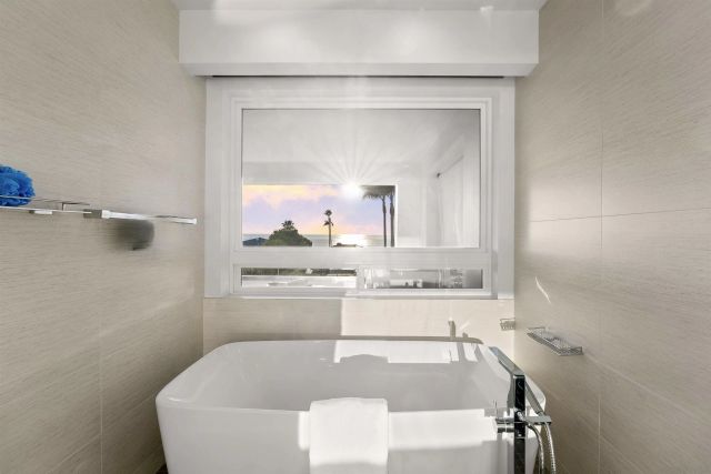 5663 Abalone Pl, La Jolla, CA 92037