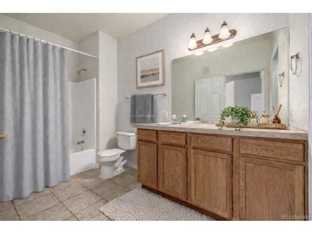 22675 E Ontario Dr. Dr 202, Aurora, CO 80016