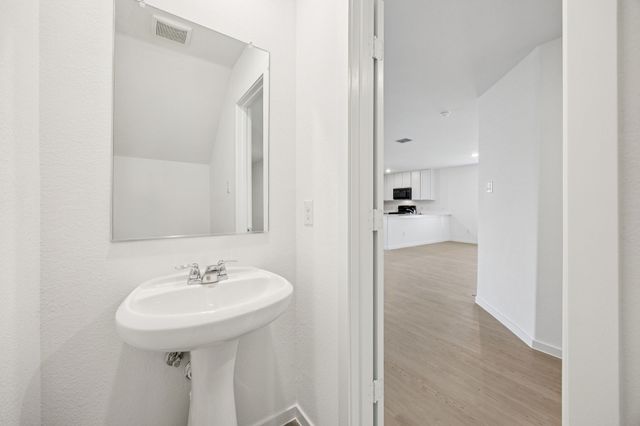 11550 Gammon Avenue, Rhome, TX 76078