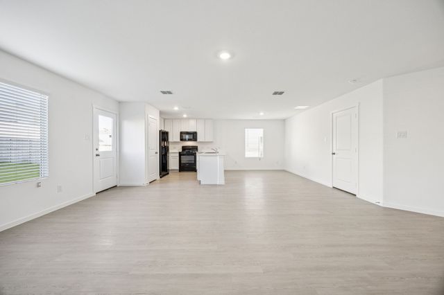 11550 Gammon Avenue, Rhome, TX 76078