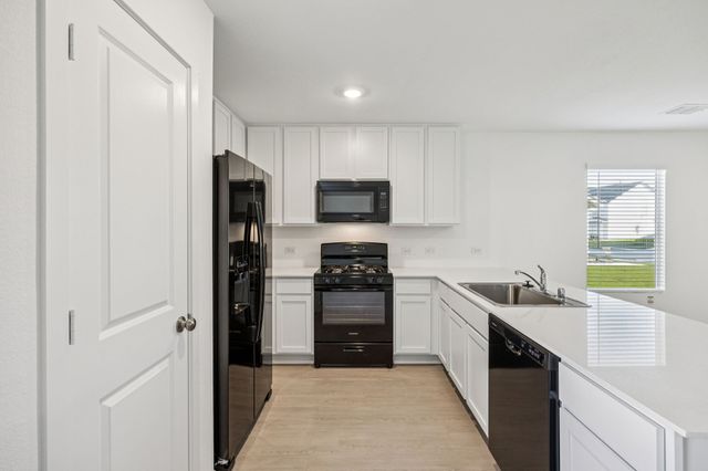 11550 Gammon Avenue, Rhome, TX 76078