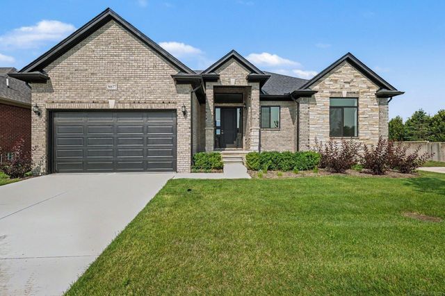 56677 Via Nesso Street, Macomb Twp, MI 48042