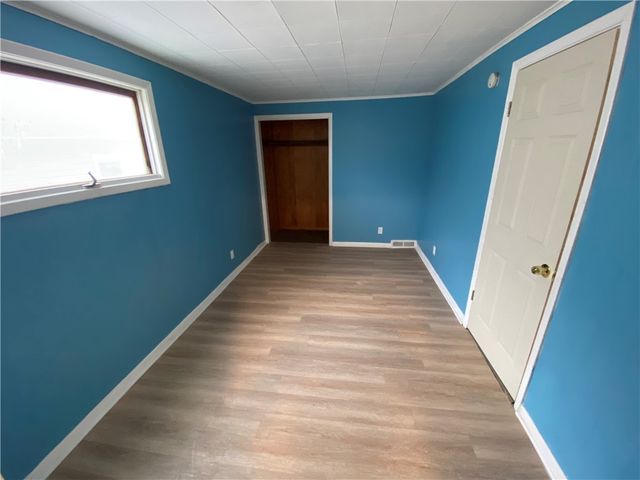 64 Chippendale Road, Greece, NY 14616