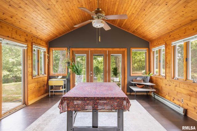 192 AMBER Lane, Carbondale, IL 62902