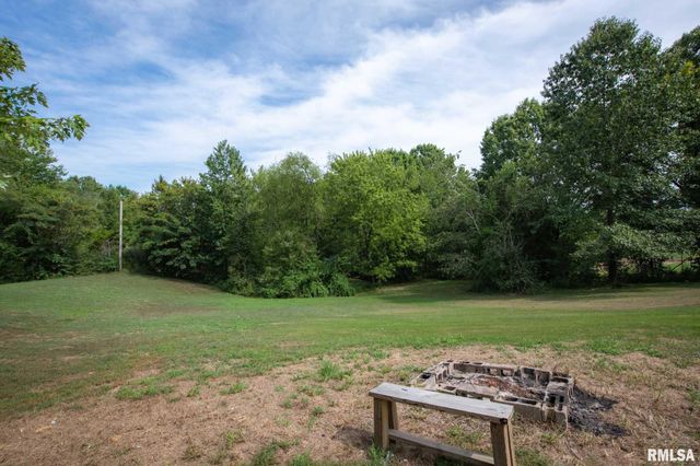 192 AMBER Lane, Carbondale, IL 62902