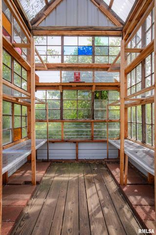 192 AMBER Lane, Carbondale, IL 62902