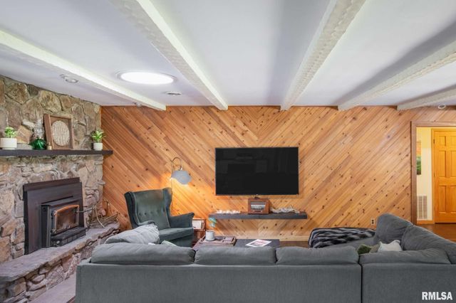 192 AMBER Lane, Carbondale, IL 62902