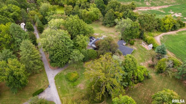 192 AMBER Lane, Carbondale, IL 62902