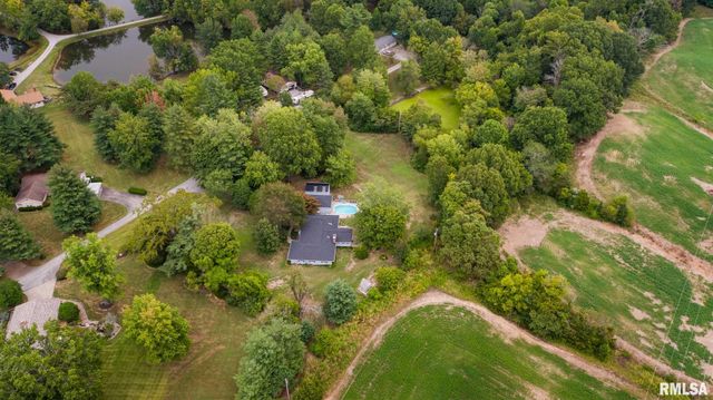 192 AMBER Lane, Carbondale, IL 62902