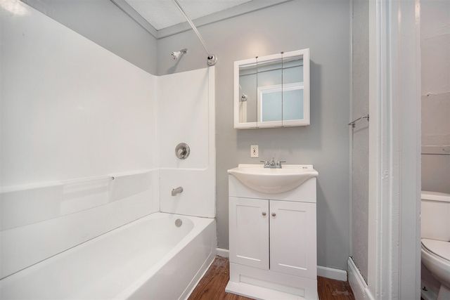 611 Minor Avenue, Kalamazoo, MI 49008