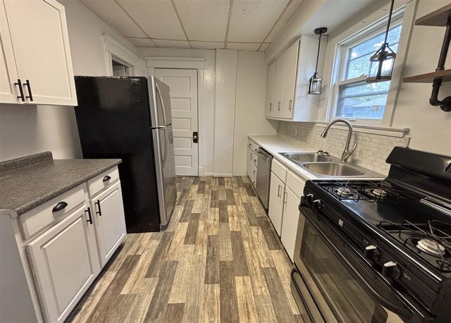 611 Minor Avenue, Kalamazoo, MI 49008