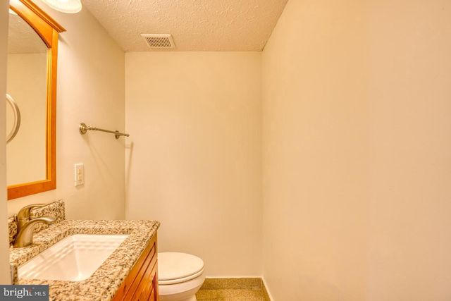 9220 PINENUT CT, Laurel, MD 20723